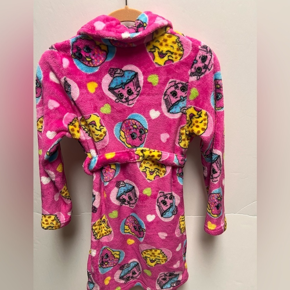 SHOPKINS GIRLS PLUSH PINK ROBE W/COLORFUL SHOPKINS CHARACTERS
SIZE 10-12 - Picture 5 of 10